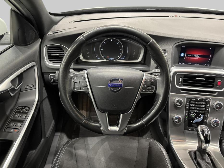 VOLVO V60 2017