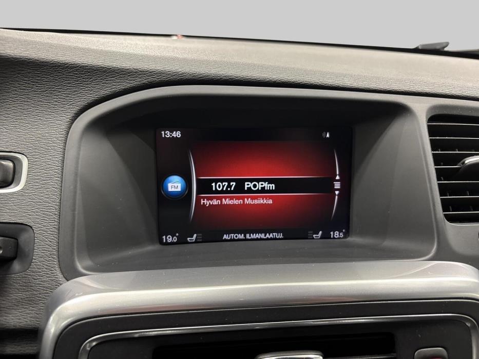 VOLVO V60 2017