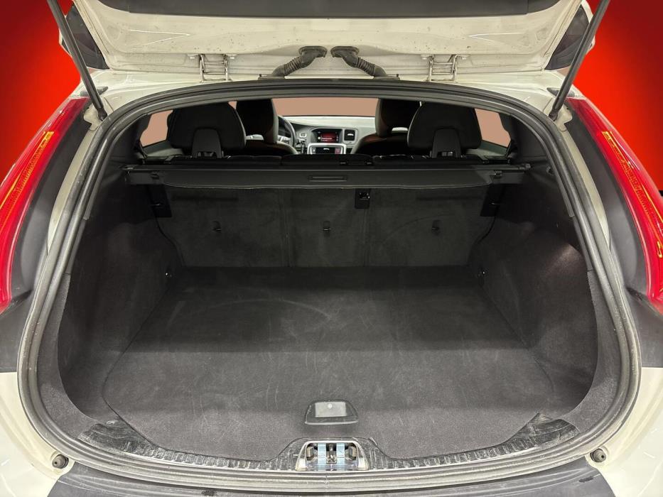 VOLVO V60 2017