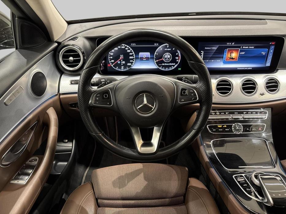 MERCEDES-BENZ E 2017