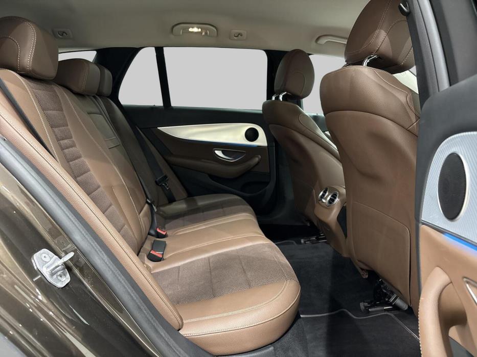 MERCEDES-BENZ E 2017