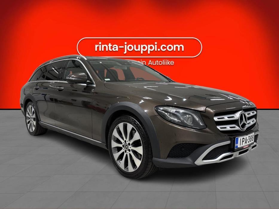 MERCEDES-BENZ E 2017