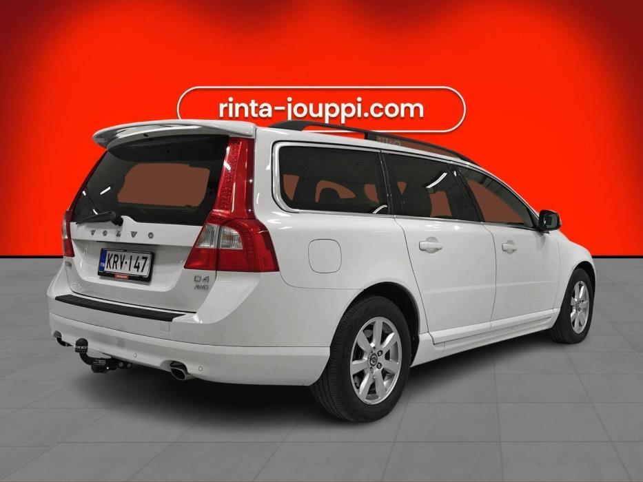 VOLVO V70 2013