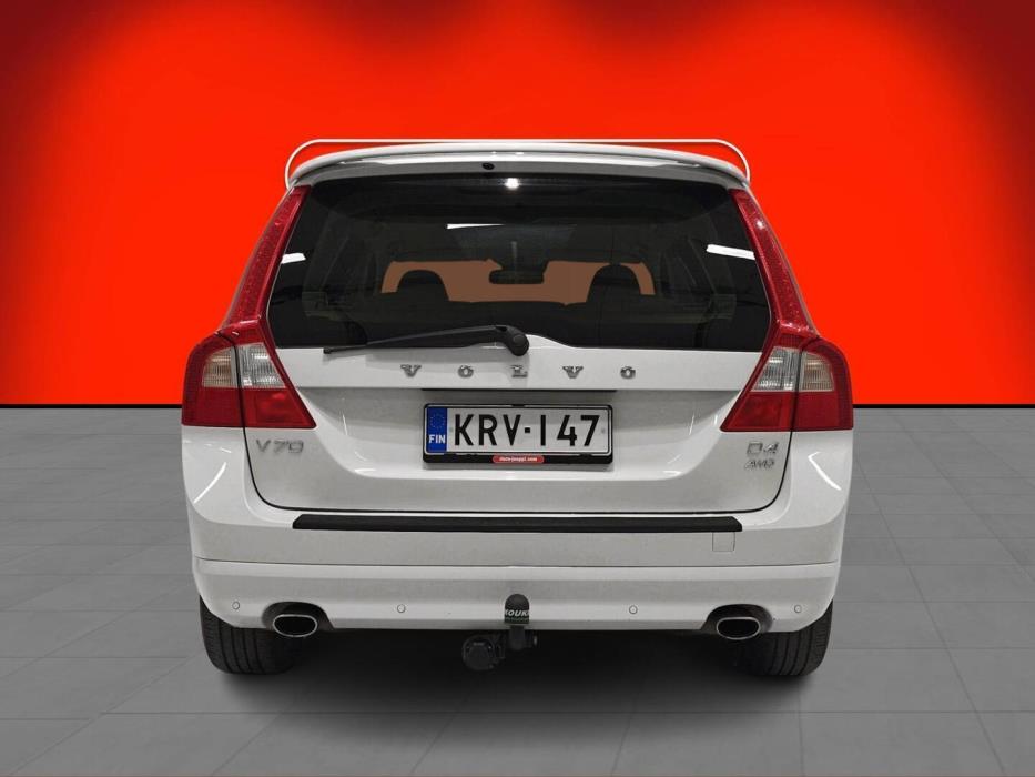 VOLVO V70 2013