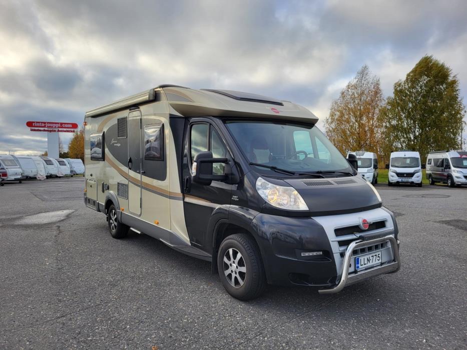 BÜRSTNER NEXXO T660 MOONLIGHT 2013