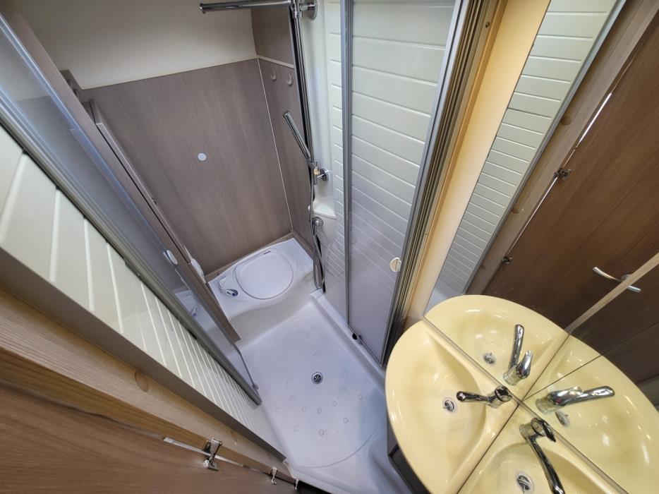 BÜRSTNER NEXXO T660 MOONLIGHT 2013