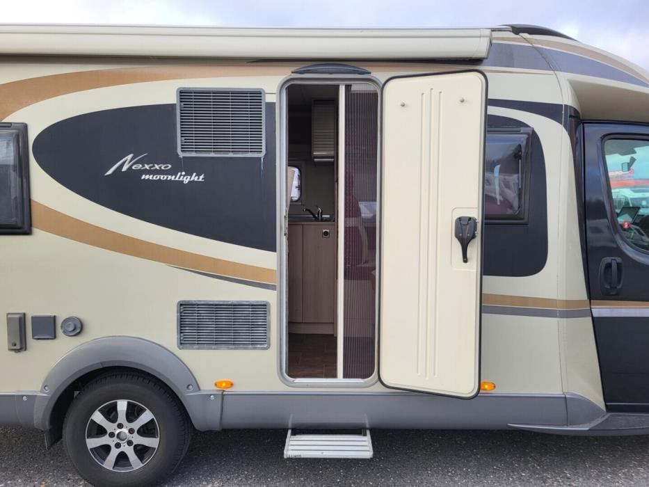 BÜRSTNER NEXXO T660 MOONLIGHT 2013