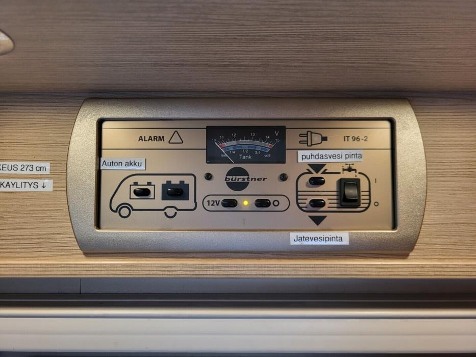 BÜRSTNER NEXXO T660 MOONLIGHT 2013