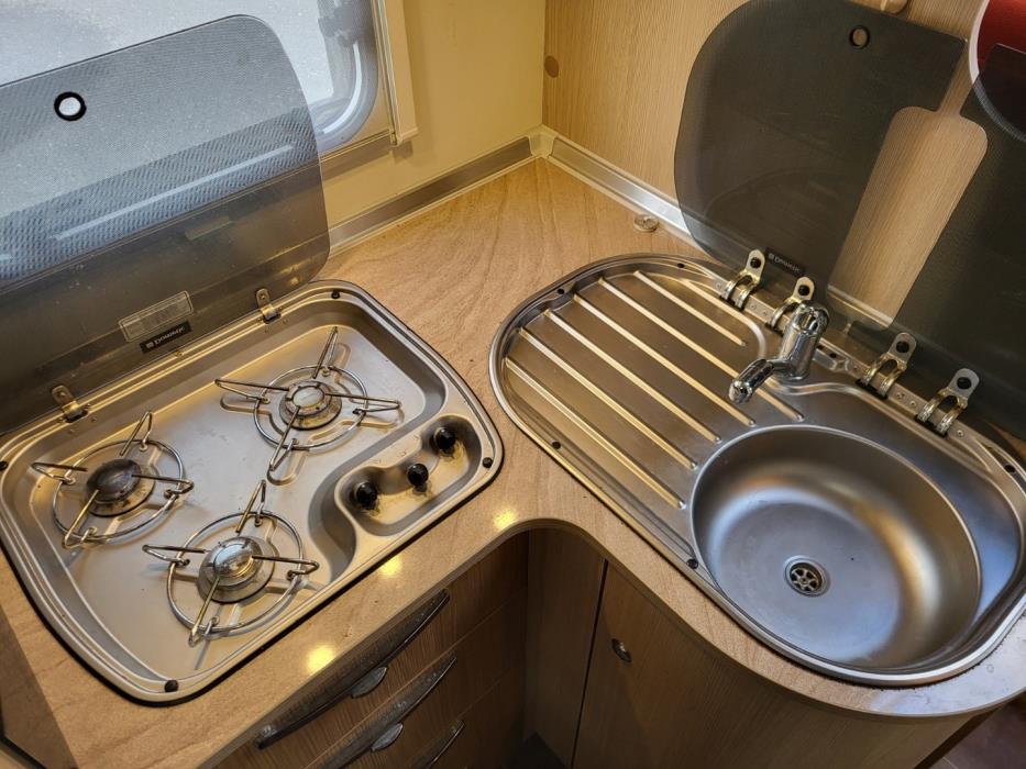 BÜRSTNER NEXXO T660 MOONLIGHT 2013