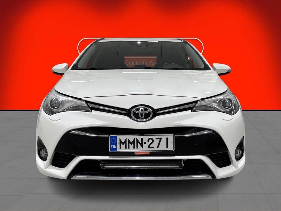 TOYOTA Avensis 2016