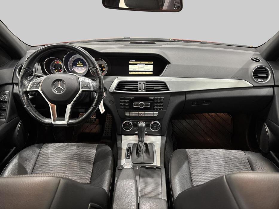 MERCEDES-BENZ C 2011
