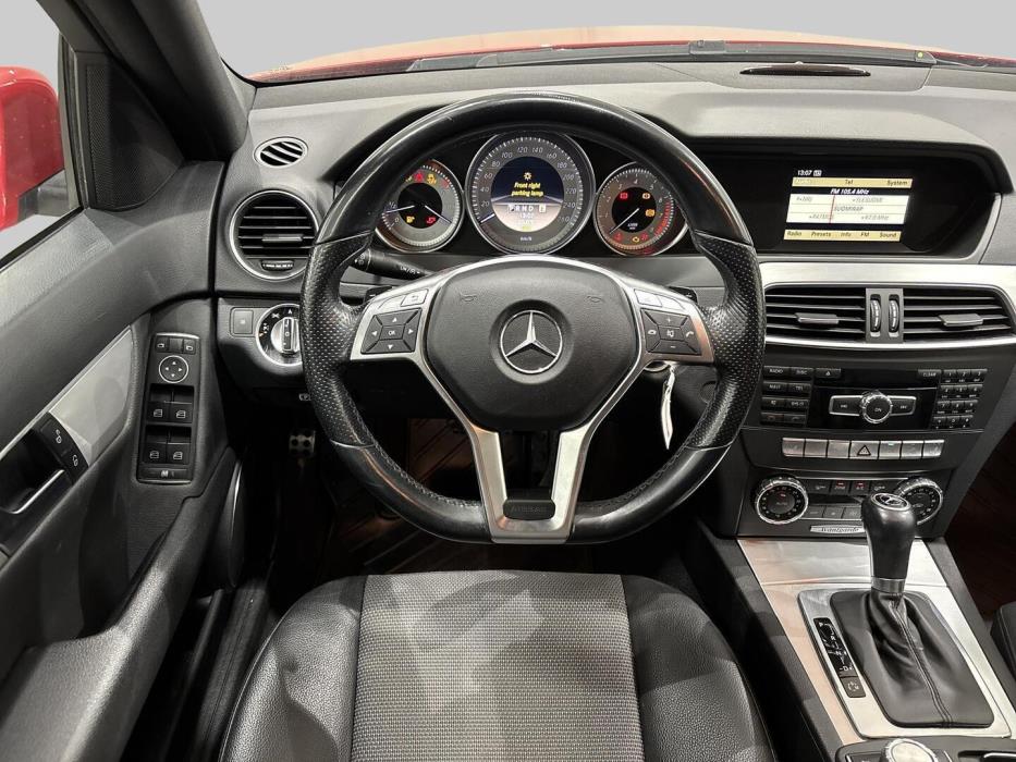 MERCEDES-BENZ C 2011