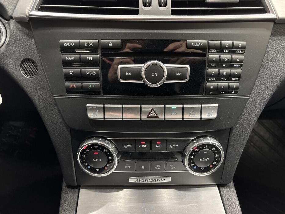 MERCEDES-BENZ C 2011