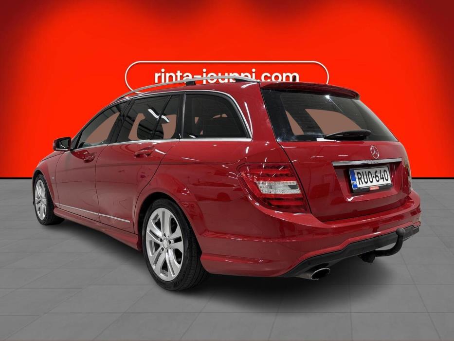 MERCEDES-BENZ C 2011