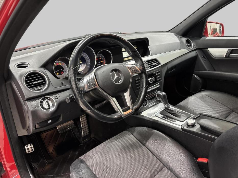 MERCEDES-BENZ C 2011