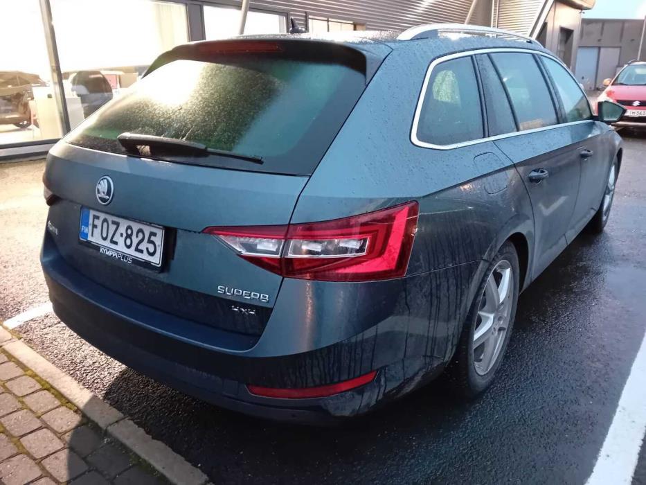 SKODA Superb 2017
