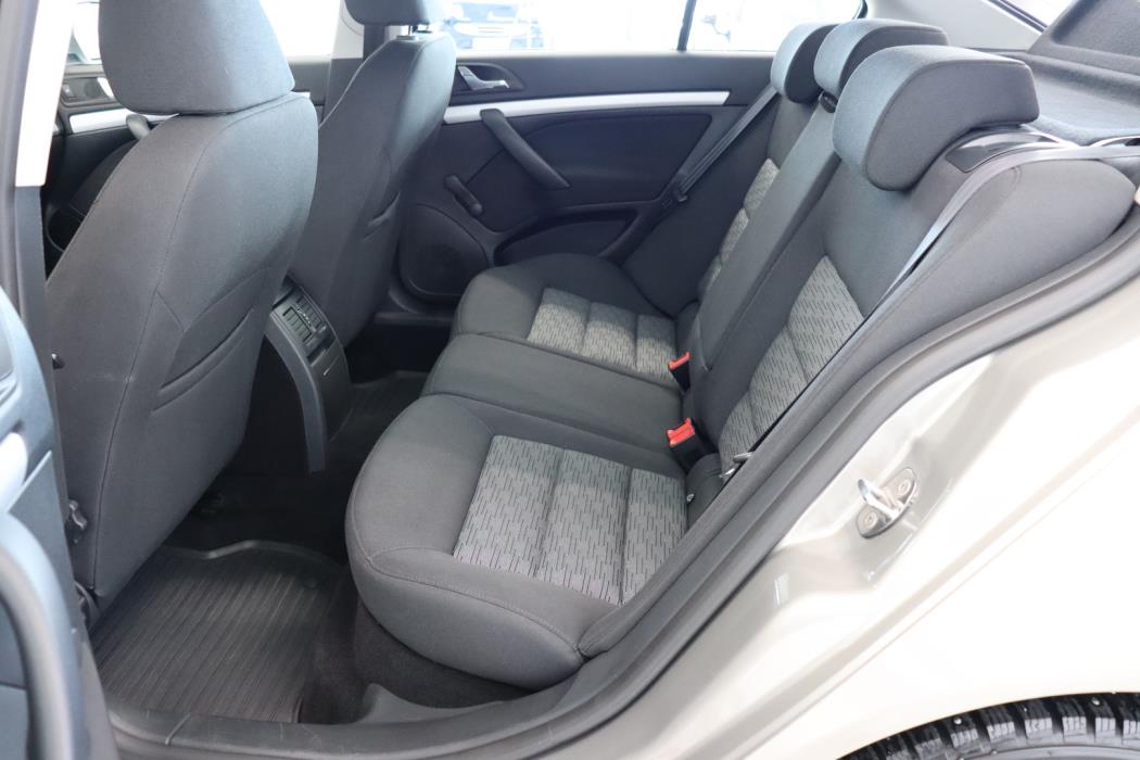SKODA Octavia 2010