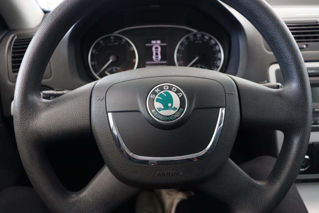 SKODA Octavia 2010