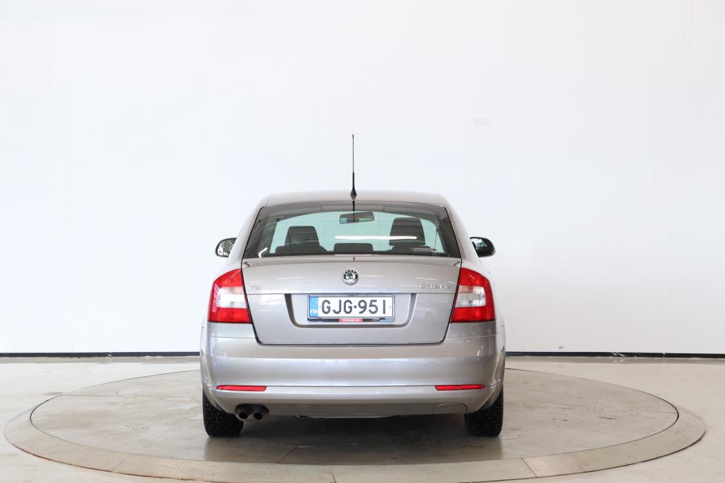 SKODA Octavia 2010
