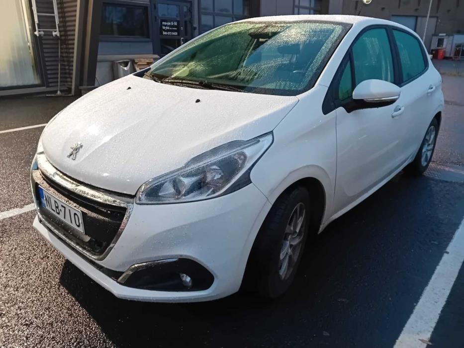 PEUGEOT 208 2018