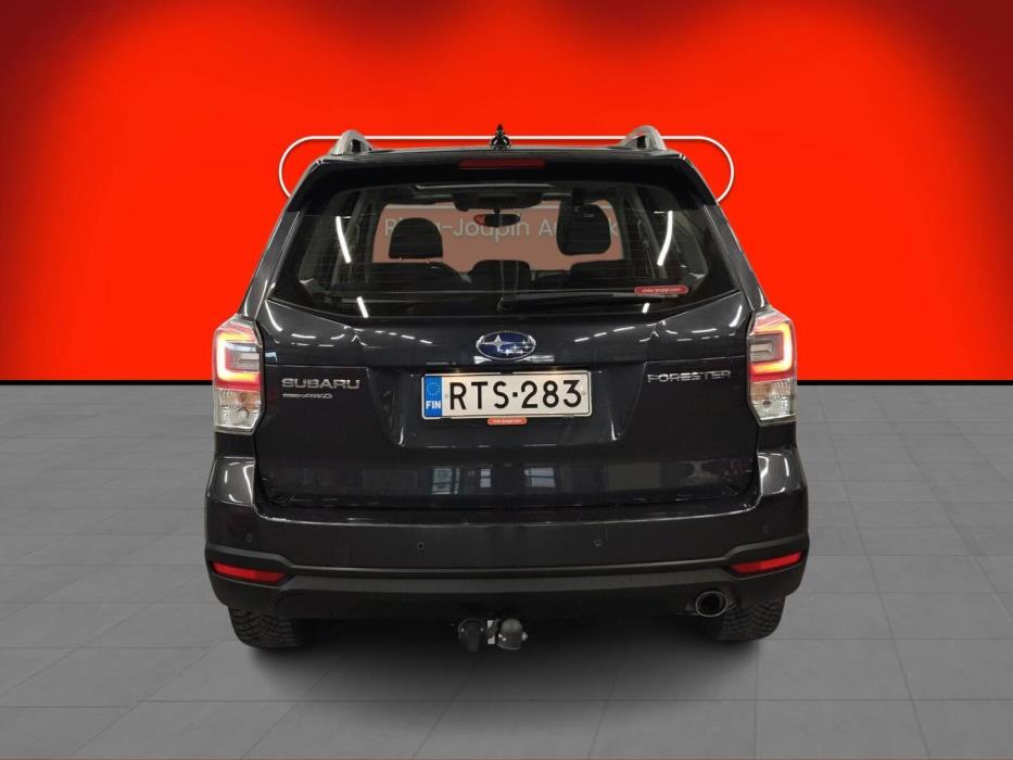 SUBARU Forester 2018