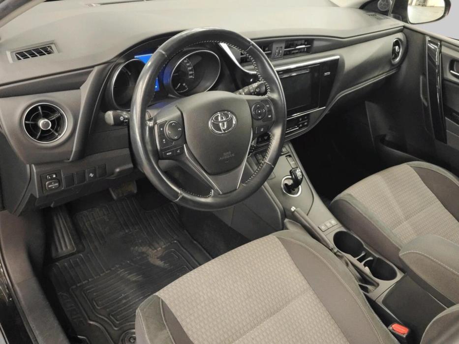 TOYOTA Auris 2019