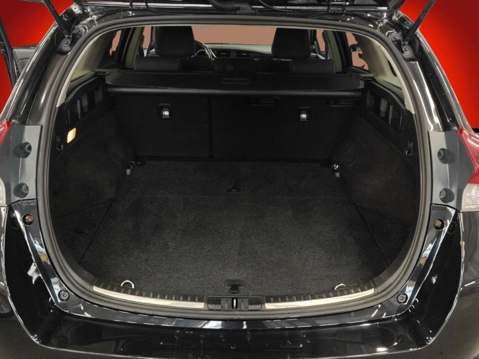 TOYOTA Auris 2019