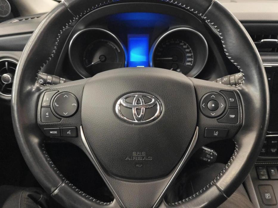 TOYOTA Auris 2019