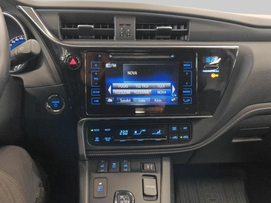 TOYOTA Auris 2019