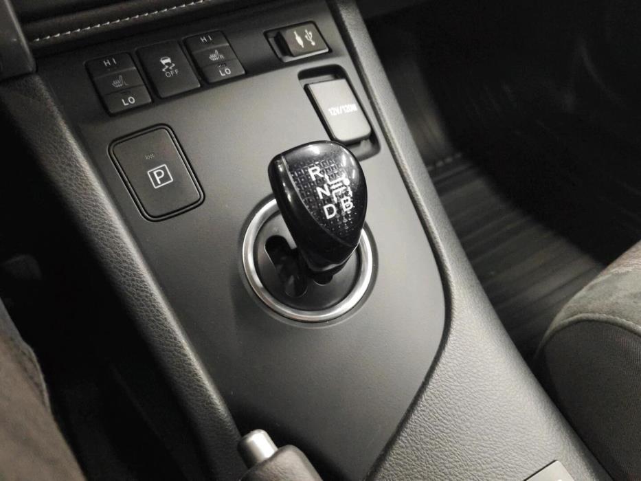 TOYOTA Auris 2019