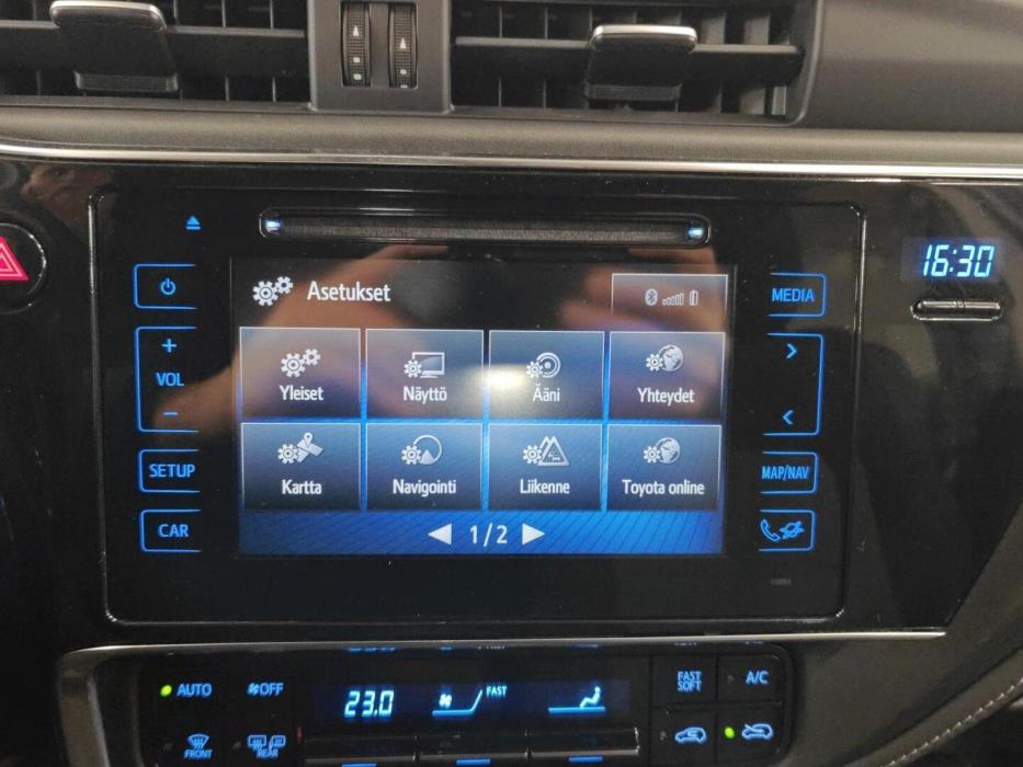 TOYOTA Auris 2019