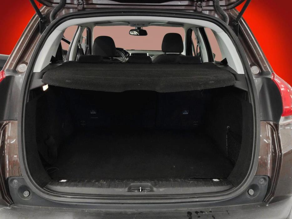 PEUGEOT 2008 2015