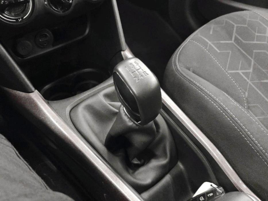 PEUGEOT 2008 2015