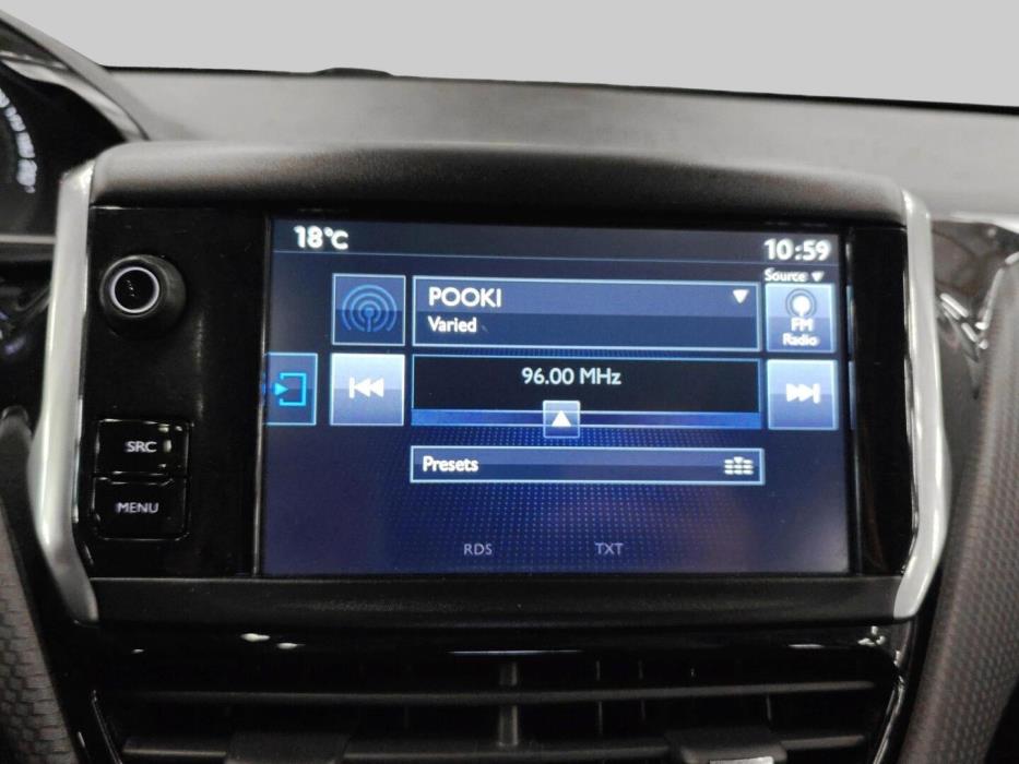 PEUGEOT 2008 2015