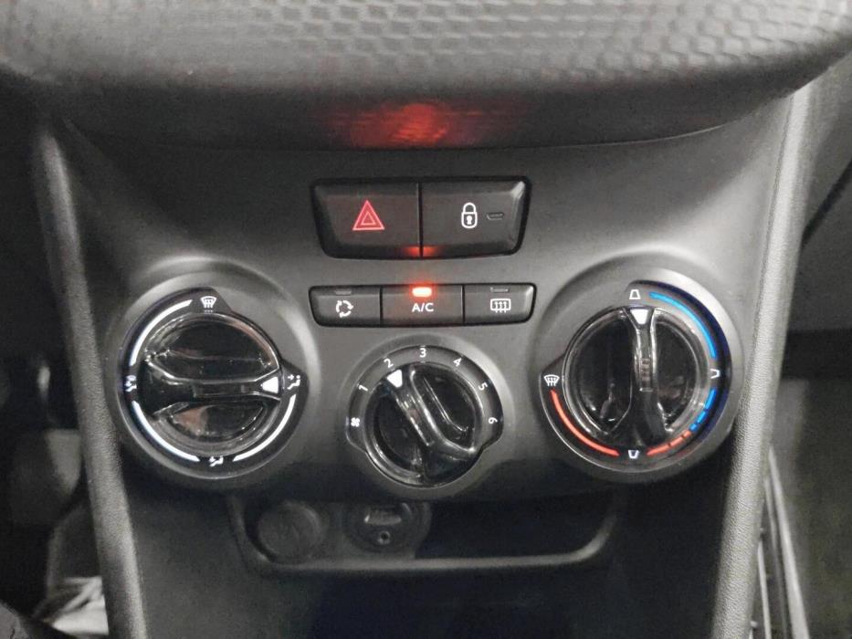 PEUGEOT 2008 2015