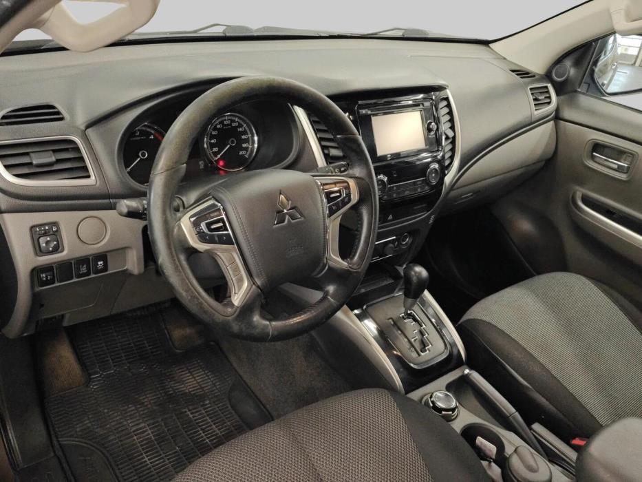 MITSUBISHI L200 2018