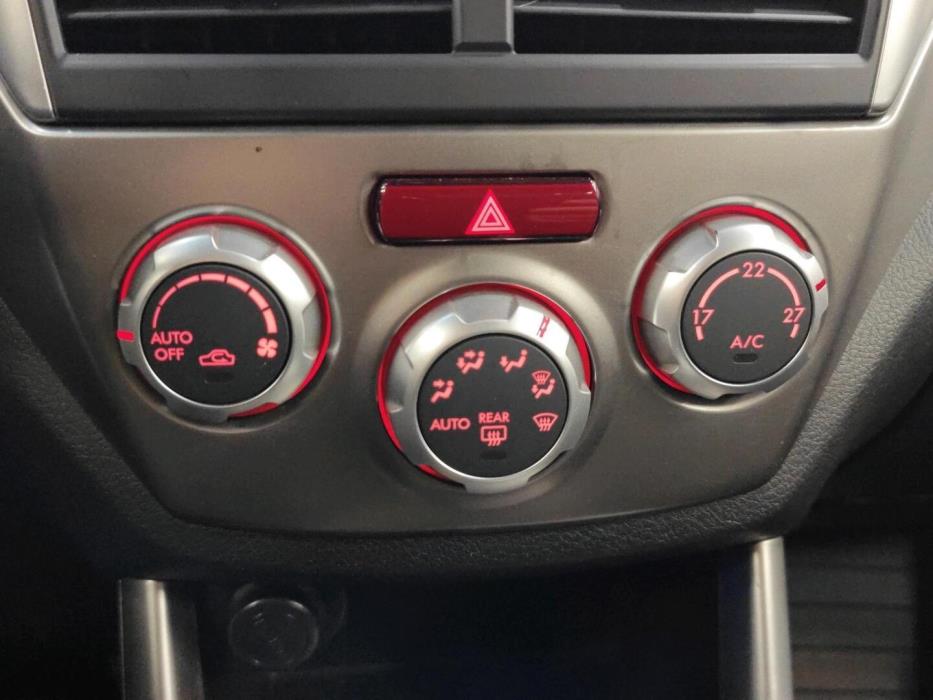 SUBARU Forester 2010