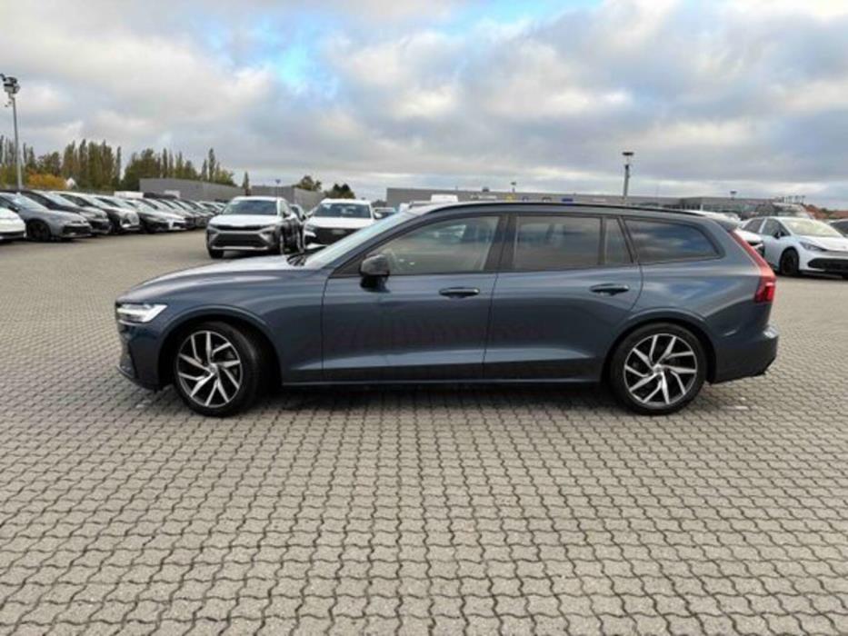 VOLVO V60 2020