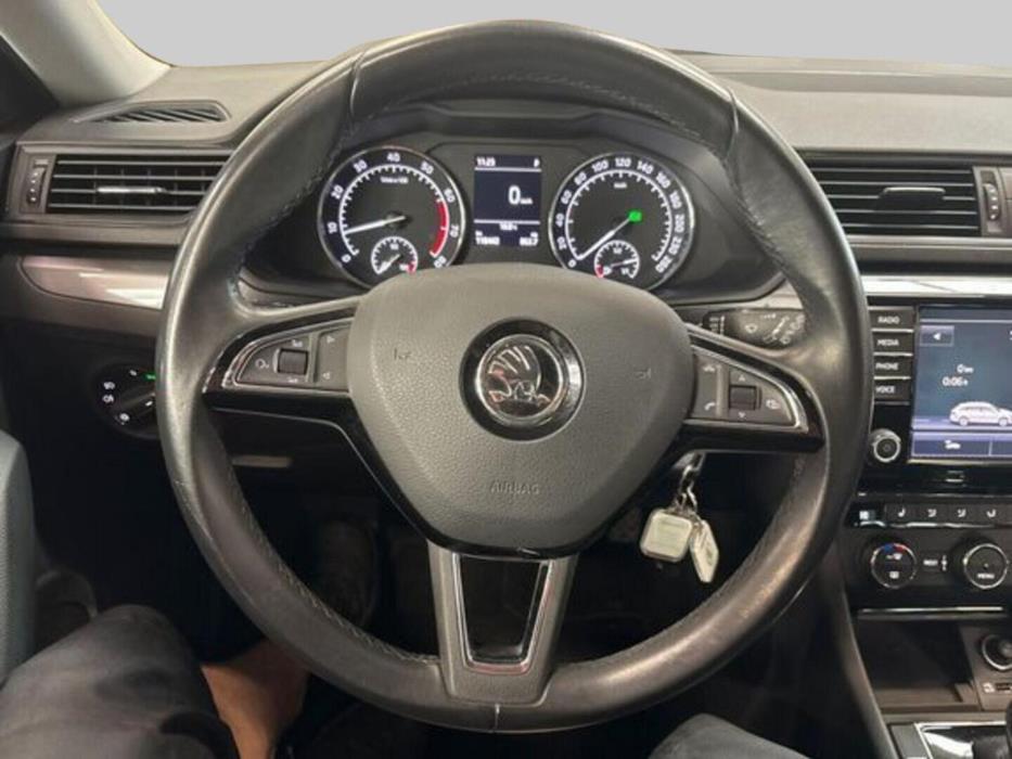 SKODA SUPERB 2017