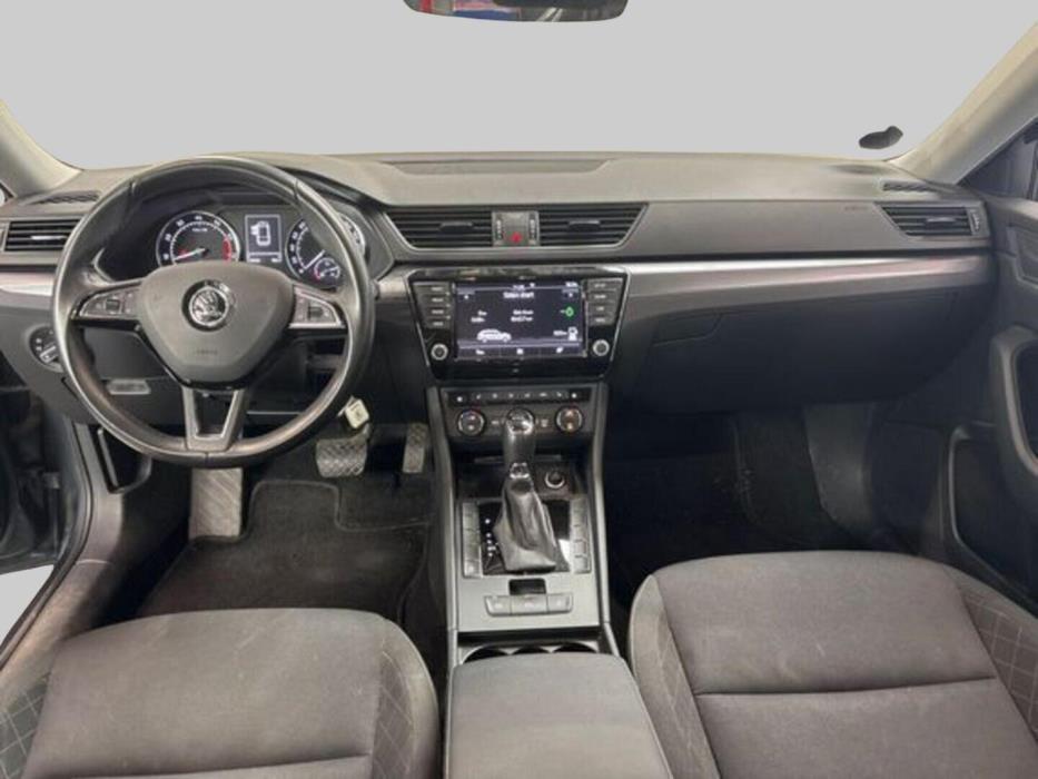 SKODA SUPERB 2017