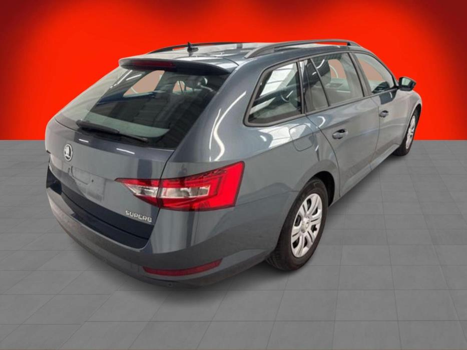 SKODA SUPERB 2017
