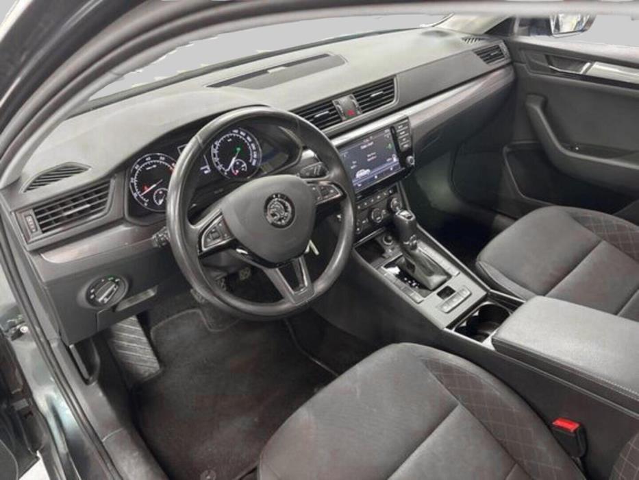 SKODA SUPERB 2017