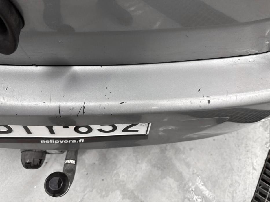 TOYOTA Yaris 2009