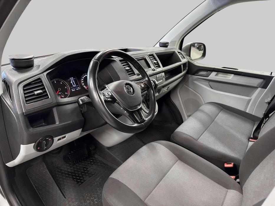 VOLKSWAGEN Transporter 2019