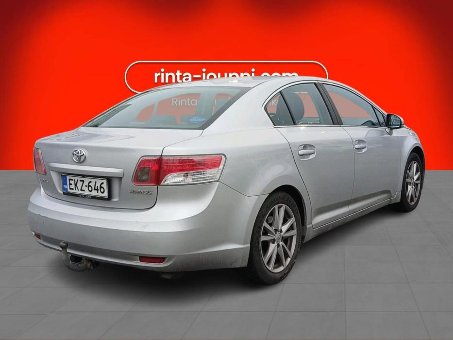 TOYOTA Avensis 2011