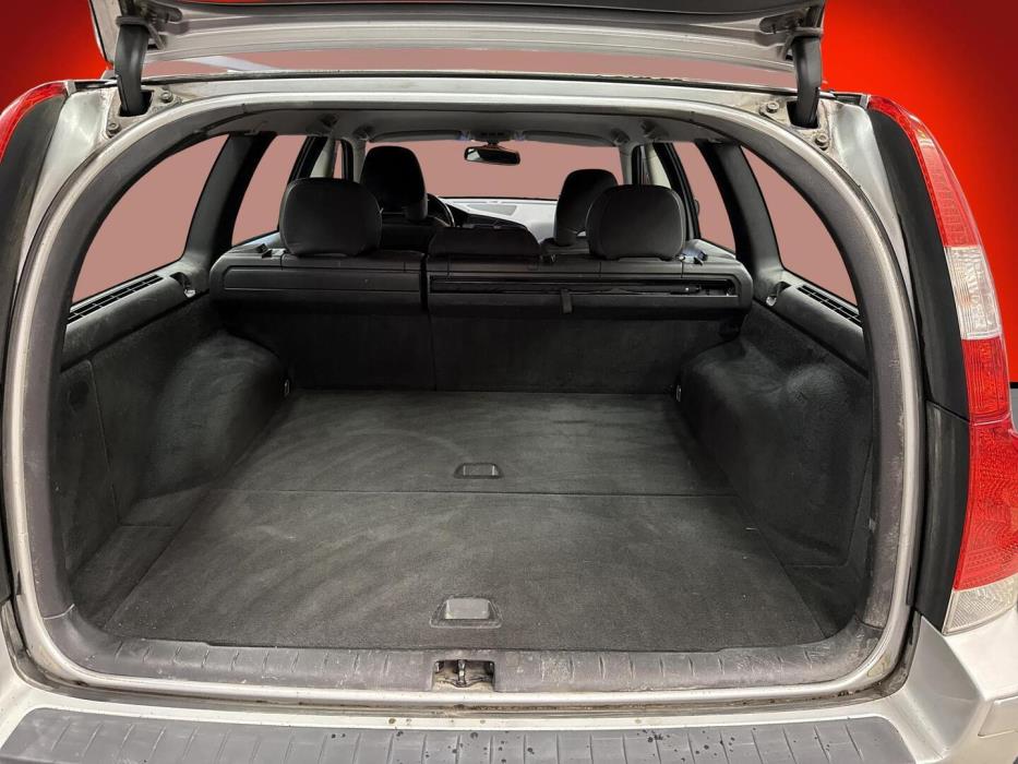 VOLVO V70 2006