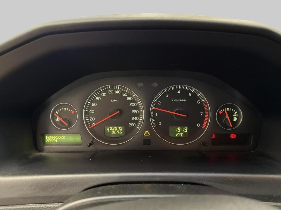 VOLVO V70 2006