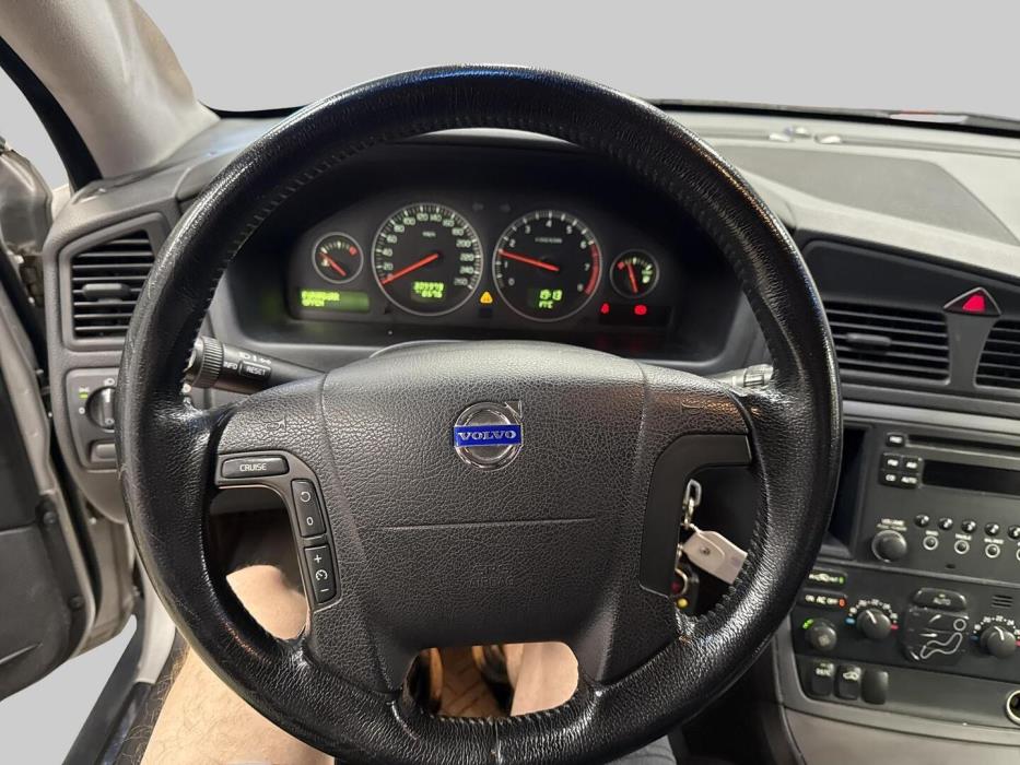 VOLVO V70 2006