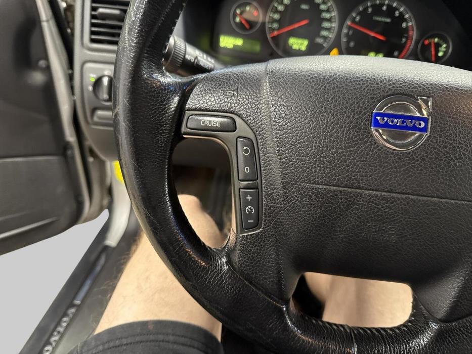 VOLVO V70 2006