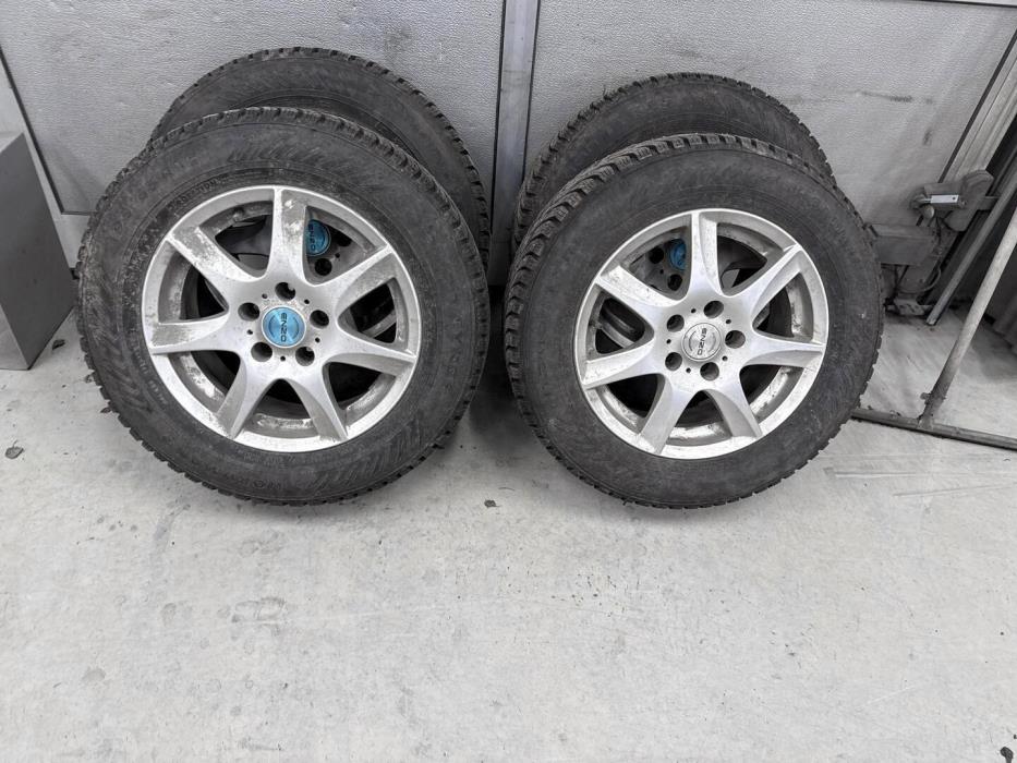 VOLVO V70 2006
